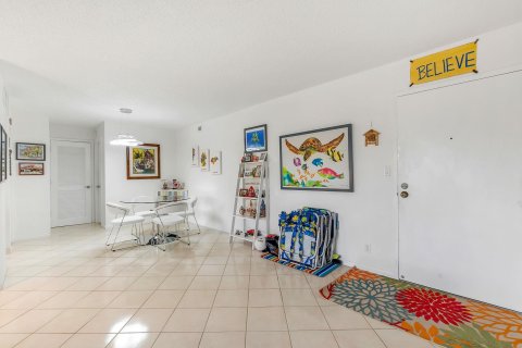 Copropriété à vendre à Fort Lauderdale, Floride: 2 chambres, 102.19 m2 № 1076876 - photo 23