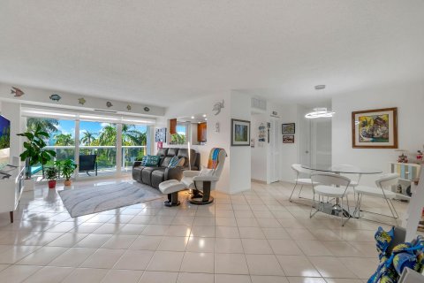 Copropriété à vendre à Fort Lauderdale, Floride: 2 chambres, 102.19 m2 № 1076876 - photo 28