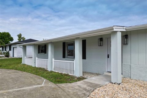 Casa en venta en Punta Gorda, Florida, 3 dormitorios, 104.24 m2 № 1068656 - foto 3