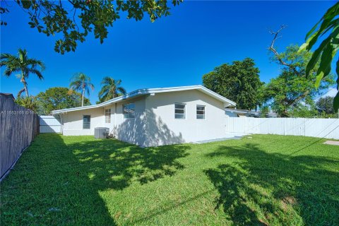 Casa en venta en Miramar, Florida, 3 dormitorios, 98.29 m2 № 1417718 - foto 4