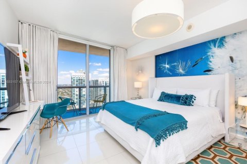 Condominio en venta en Miami, Florida, 1 dormitorio, 78.22 m2 № 1417717 - foto 12