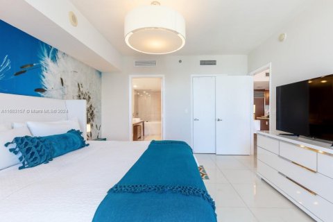 Condominio en venta en Miami, Florida, 1 dormitorio, 78.22 m2 № 1417717 - foto 11