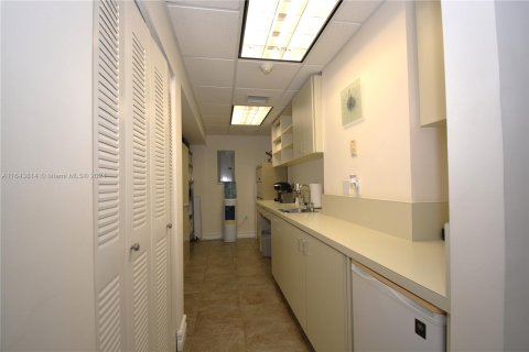 Immobilier commercial à vendre à Miami, Floride № 1331081 - photo 20