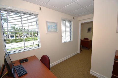 Immobilier commercial à vendre à Miami, Floride № 1331081 - photo 27