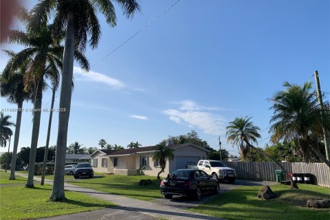 Casa en venta en Cutler Bay, Florida, 3 dormitorios, 144 m2 № 1331506 - foto 6