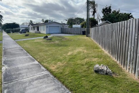 Villa ou maison à vendre à Cutler Bay, Floride: 3 chambres, 144 m2 № 1331506 - photo 20