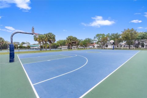 Copropriété à vendre à Coral Springs, Floride: 2 chambres, 100.8 m2 № 1065687 - photo 5