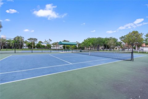 Condo in Coral Springs, Florida, 2 bedrooms  № 1065687 - photo 6