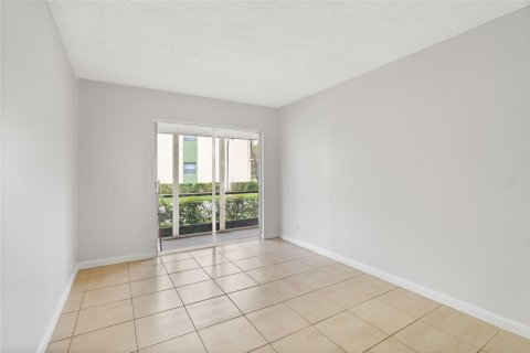 Copropriété à vendre à Coral Springs, Floride: 2 chambres, 100.8 m2 № 1065687 - photo 19