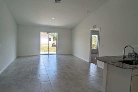 House in Sebring, Florida 3 bedrooms, 109.81 sq.m. № 1022786 - photo 7