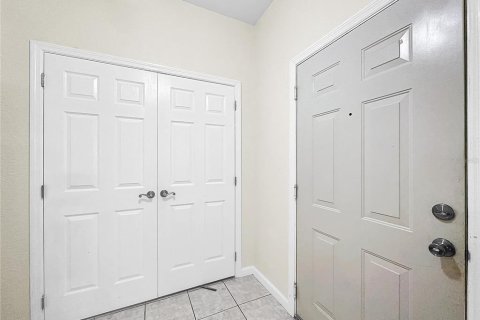 Condominio en venta en Kissimmee, Florida, 4 dormitorios, 165.27 m2 № 1046546 - foto 9