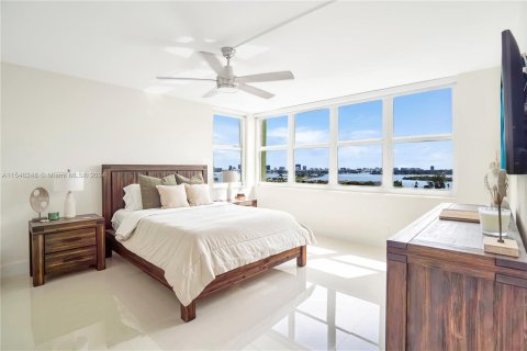 Купить кондоминиум в Норт-Майами, Флорида 2 спальни, 121.14м2, № 1050682 - фото 10