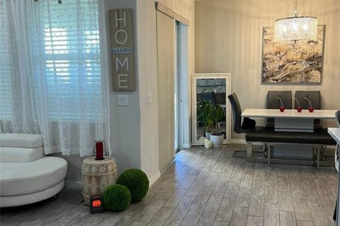Casa en venta en Orlando, Florida, 3 dormitorios, 190.54 m2 № 1069659 - foto 4