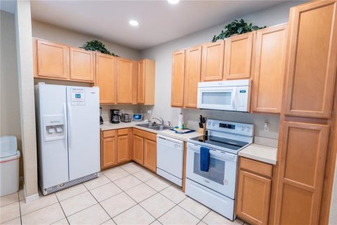 Townhouse in Kissimmee, Florida 4 bedrooms, 151.99 sq.m. № 1342176 - photo 6