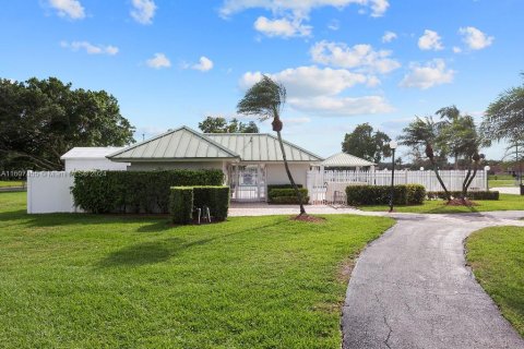 Townhouse in Davie, Florida 3 bedrooms, 153.1 sq.m. № 1231112 - photo 26