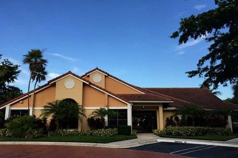 Copropriété à vendre à Coral Springs, Floride: 2 chambres, 102.75 m2 № 1162030 - photo 8
