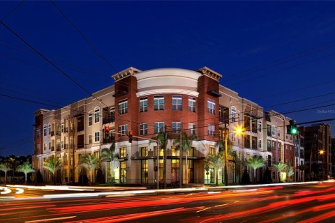 Apartamento en alquiler en Tampa, Florida, 2 habitaciones, 49.42 m2 № 1034763 - foto 1