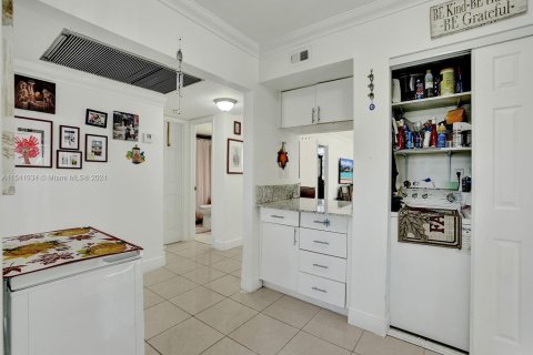 Condominio en venta en Pembroke Pines, Florida, 2 dormitorios, 110.27 m2 № 1035616 - foto 20