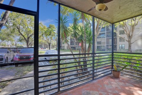 Condominio en venta en Pembroke Pines, Florida, 2 dormitorios, 110.27 m2 № 1035616 - foto 21
