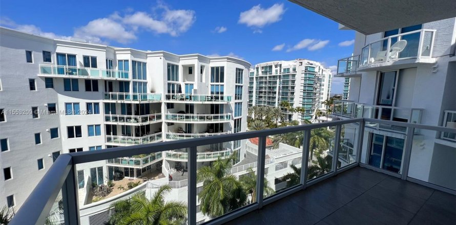 Condo in Aventura, Florida, 2 bedrooms  № 1074075