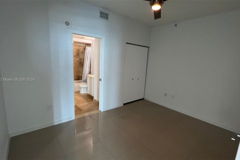 Copropriété à vendre à Aventura, Floride: 2 chambres, 124.77 m2 № 1074075 - photo 19