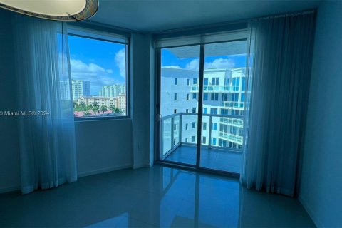 Condominio en venta en Aventura, Florida, 2 dormitorios, 124.77 m2 № 1074075 - foto 18