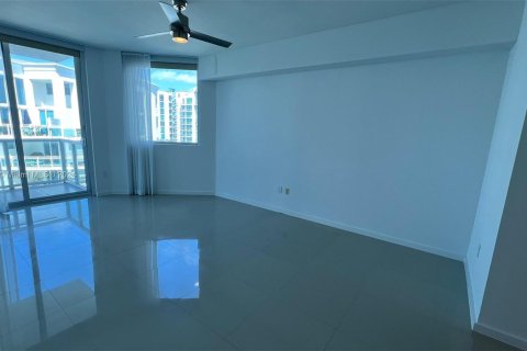 Copropriété à vendre à Aventura, Floride: 2 chambres, 124.77 m2 № 1074075 - photo 3