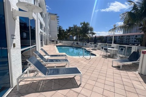 Copropriété à vendre à Aventura, Floride: 2 chambres, 124.77 m2 № 1074075 - photo 22