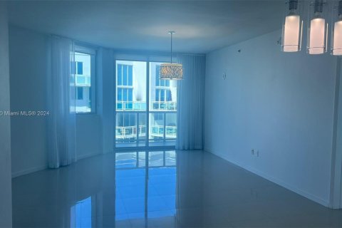 Condominio en venta en Aventura, Florida, 2 dormitorios, 124.77 m2 № 1074075 - foto 5