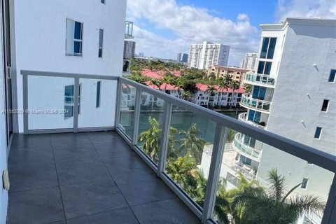 Copropriété à vendre à Aventura, Floride: 2 chambres, 124.77 m2 № 1074075 - photo 20