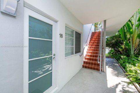 Copropriété à vendre à Miami Beach, Floride: 2 chambres, 76.46 m2 № 1162671 - photo 4