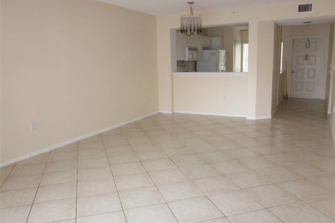 Copropriété à vendre à Tamarac, Floride: 2 chambres, 100.33 m2 № 1059006 - photo 8