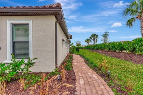 Villa ou maison à louer à Bradenton, Floride: 2 chambres, 156.91 m2 № 1358079 - photo 3