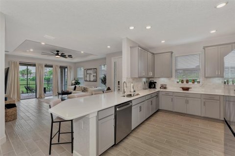 Villa ou maison à louer à Bradenton, Floride: 2 chambres, 156.91 m2 № 1358079 - photo 13