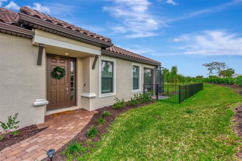 Villa ou maison à louer à Bradenton, Floride: 2 chambres, 156.91 m2 № 1358079 - photo 4