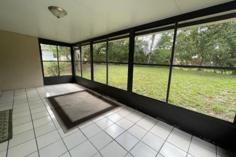 Villa ou maison à louer à Deltona, Floride: 3 chambres, 139.82 m2 № 1358081 - photo 3