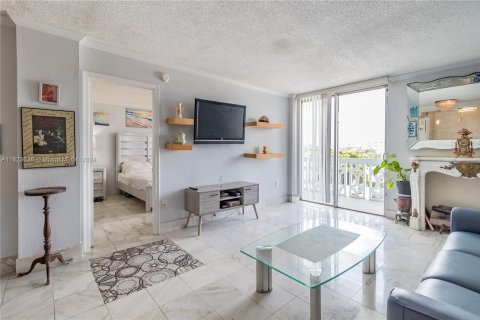 Copropriété à vendre à Miami Beach, Floride: 1 chambre, 71.16 m2 № 1270783 - photo 2