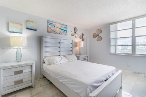 Condominio en venta en Miami Beach, Florida, 1 dormitorio, 71.16 m2 № 1270783 - foto 7