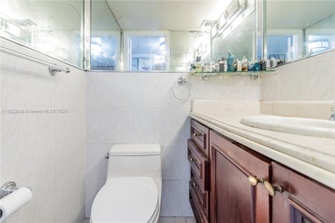 Copropriété à vendre à Miami Beach, Floride: 1 chambre, 71.16 m2 № 1270783 - photo 12