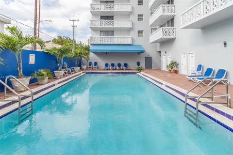 Condominio en venta en Miami Beach, Florida, 1 dormitorio, 71.16 m2 № 1270783 - foto 9