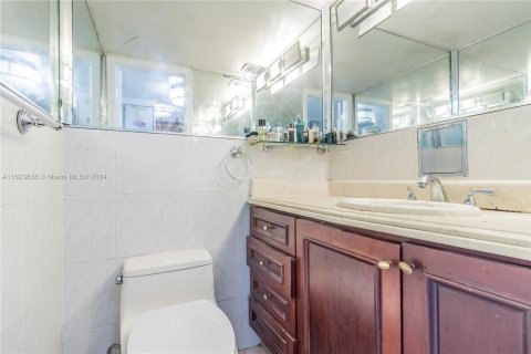 Copropriété à vendre à Miami Beach, Floride: 1 chambre, 71.16 m2 № 1270783 - photo 10