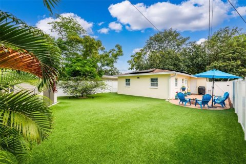 Casa en venta en Saint Petersburg, Florida, 2 dormitorios, 71.35 m2 № 1359630 - foto 24