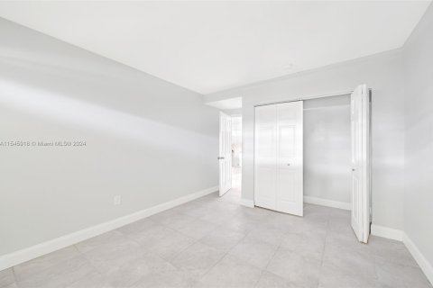 Immobilier commercial à vendre à Miami, Floride: 156.73 m2 № 1049708 - photo 19