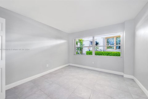 Immobilier commercial à vendre à Miami, Floride: 156.73 m2 № 1049708 - photo 27