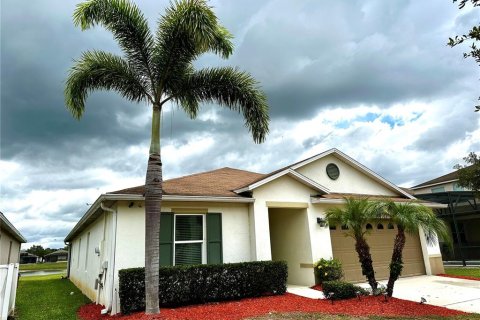 Villa ou maison à vendre à Kissimmee, Floride: 4 chambres, 186.08 m2 № 1244172 - photo 2