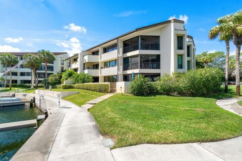 Condo in North Palm Beach, Florida, 3 bedrooms  № 1037930 - photo 25