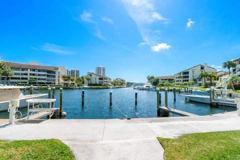 Condo in North Palm Beach, Florida, 3 bedrooms  № 1037930 - photo 13