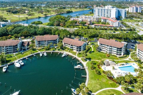 Condominio en venta en North Palm Beach, Florida, 3 dormitorios, 221.01 m2 № 1037930 - foto 11