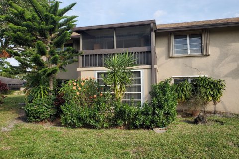 Condo in Delray Beach, Florida, 2 bedrooms  № 1043054 - photo 1