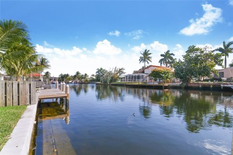 Casa en venta en Hollywood, Florida, 2 dormitorios, 101.08 m2 № 1399436 - foto 4